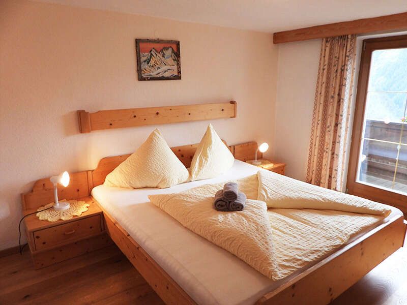 Doppelbettzimmer mit Balkon im Sonnenhof